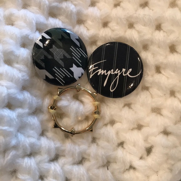 Creme Colored Hair Knit Hat with pigtails. - Picture 3 of 6